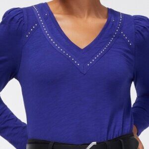 CHICOS Studded Detail V-Neck Tee